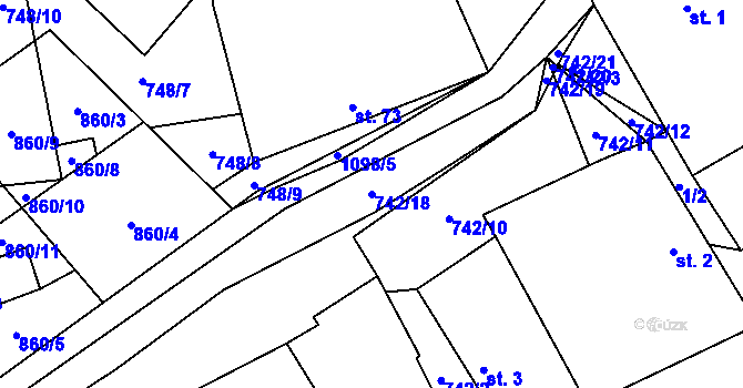 Parcela st. 742/18 v KÚ Klení, Katastrální mapa