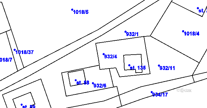 Parcela st. 932/4 v KÚ Čerňovice, Katastrální mapa