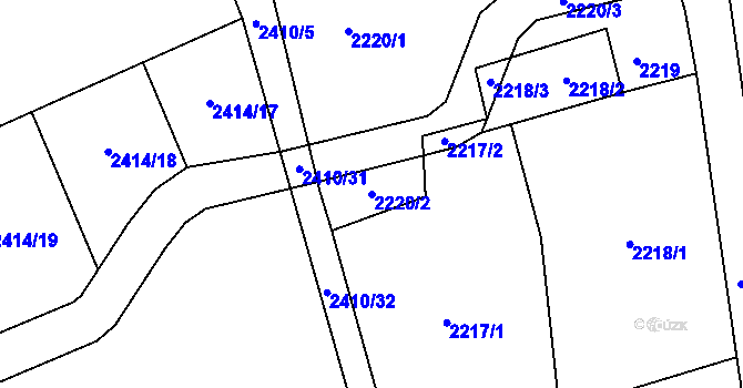 Parcela st. 2220/2 v KÚ Černovice u Chomutova, Katastrální mapa