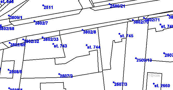 Parcela st. 744 v KÚ Dobřany, Katastrální mapa