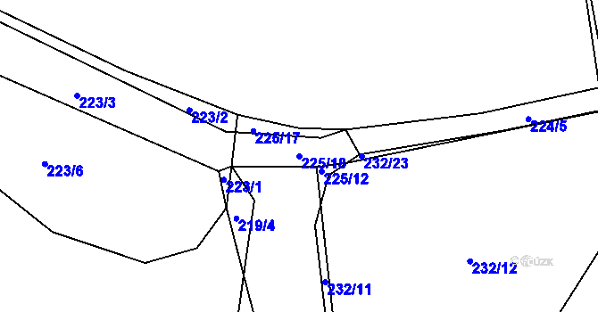 Parcela st. 225/18 v KÚ Halámky, Katastrální mapa