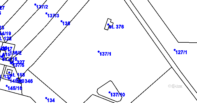 Parcela st. 137/1 v KÚ Hlavenec, Katastrální mapa