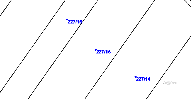 Parcela st. 227/15 v KÚ Hluchov, Katastrální mapa