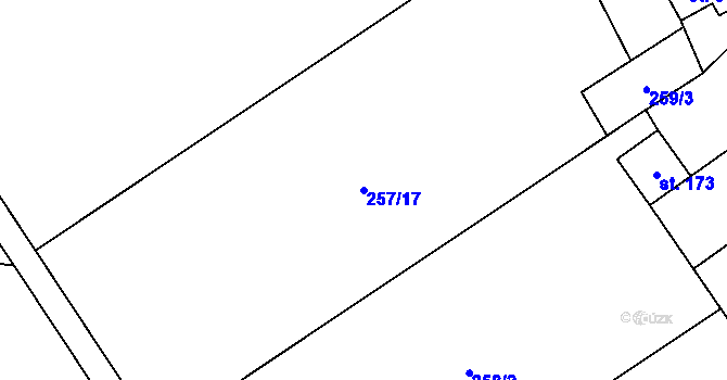 Parcela st. 257/17 v KÚ Hluchov, Katastrální mapa