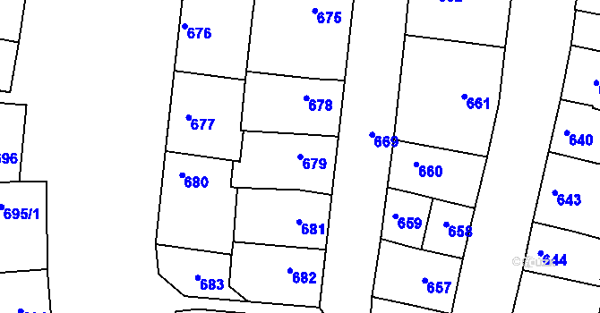 Parcela st. 679 v KÚ Hluk, Katastrální mapa