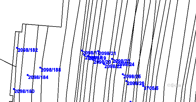 Parcela st. 2098/21 v KÚ Hluk, Katastrální mapa