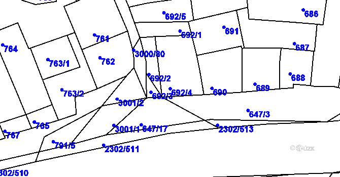 Parcela st. 692/4 v KÚ Hluk, Katastrální mapa