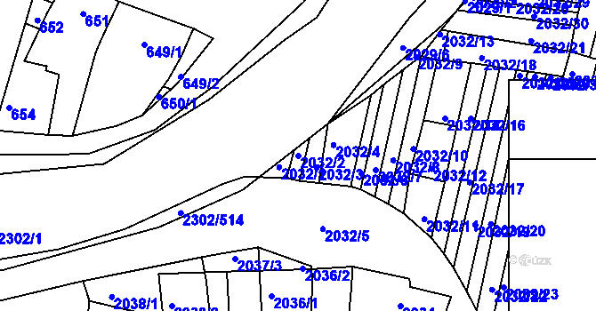 Parcela st. 2032/2 v KÚ Hluk, Katastrální mapa