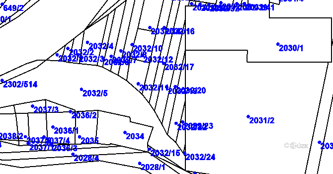 Parcela st. 2032/19 v KÚ Hluk, Katastrální mapa