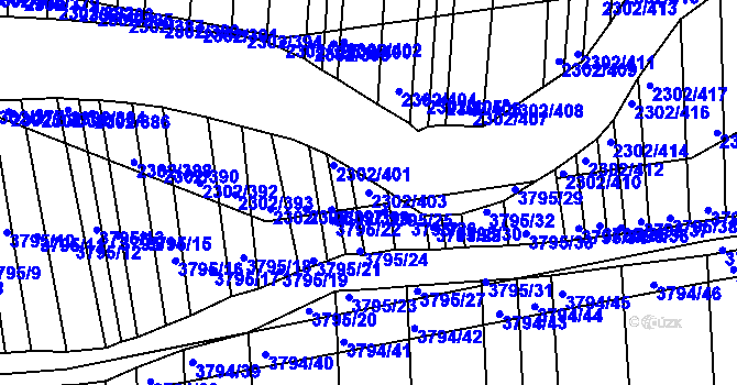 Parcela st. 2302/403 v KÚ Hluk, Katastrální mapa