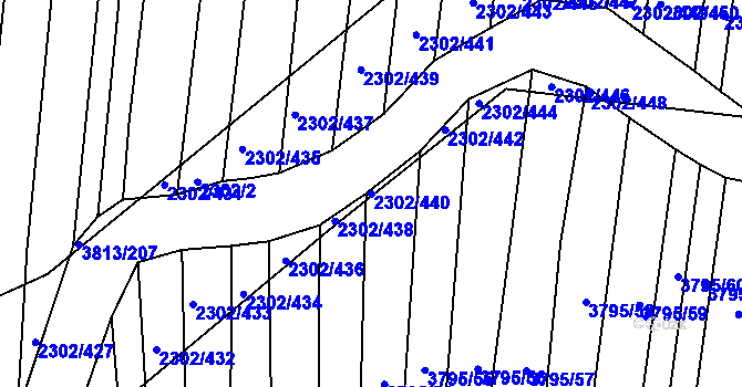 Parcela st. 2302/440 v KÚ Hluk, Katastrální mapa