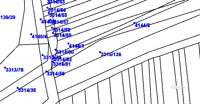 Parcela st. 3315/136 v KÚ Hluk, Katastrální mapa