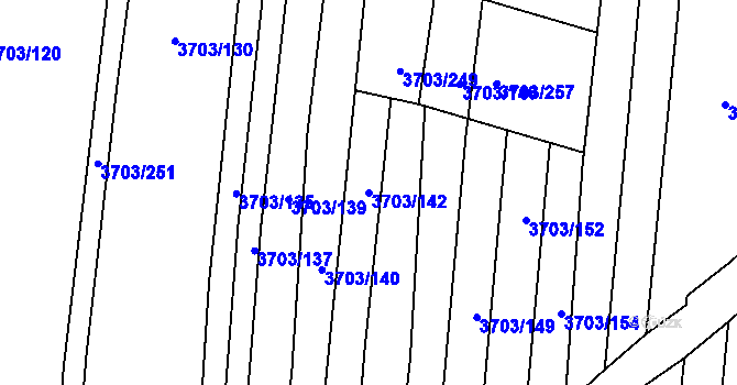 Parcela st. 3703/142 v KÚ Hluk, Katastrální mapa