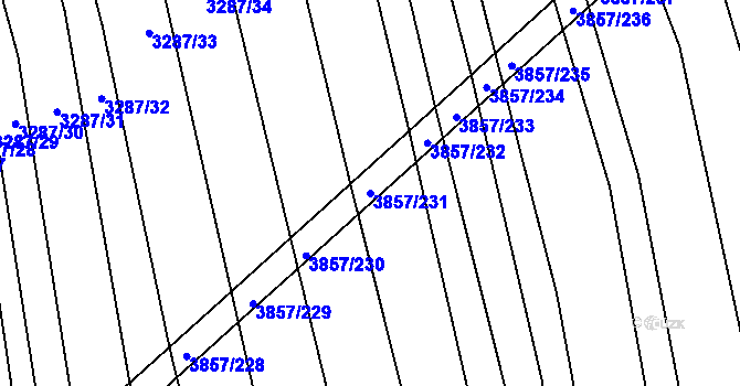 Parcela st. 3857/231 v KÚ Hluk, Katastrální mapa