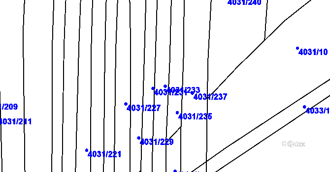 Parcela st. 4031/233 v KÚ Hluk, Katastrální mapa