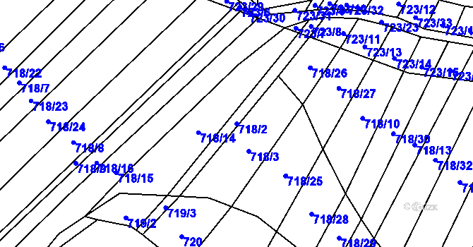Parcela st. 718/2 v KÚ Holasice, Katastrální mapa