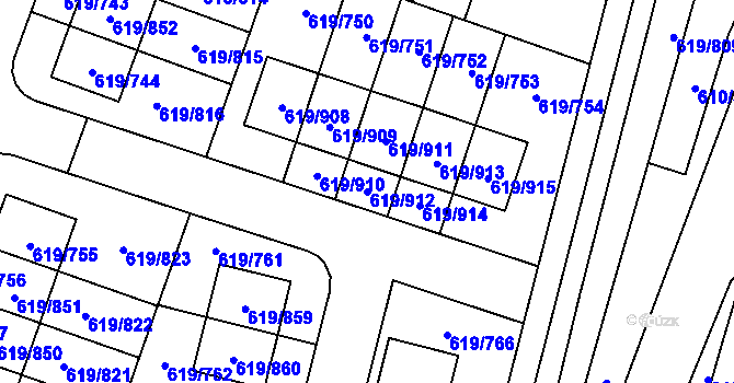 Parcela st. 619/912 v KÚ Holasice, Katastrální mapa