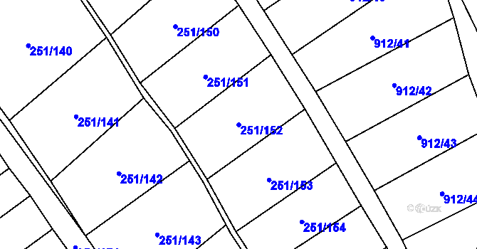 Parcela st. 251/152 v KÚ Hrob, Katastrální mapa