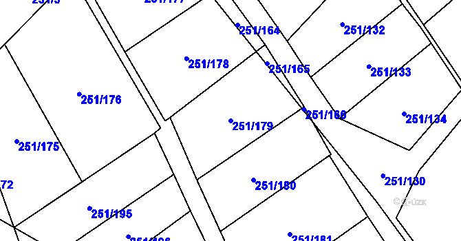 Parcela st. 251/179 v KÚ Hrob, Katastrální mapa