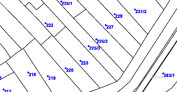 Parcela st. 225/3 v KÚ Hrušky, Katastrální mapa