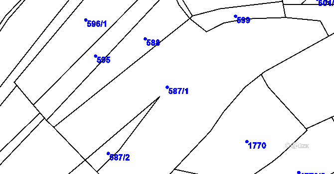 Parcela st. 587/1 v KÚ Hřebeč, Katastrální mapa