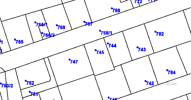 Parcela st. 745 v KÚ Hřebeč, Katastrální mapa