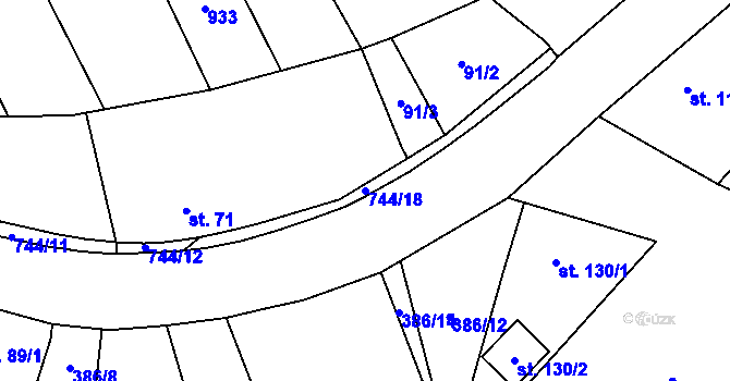 Parcela st. 744/18 v KÚ Cholenice, Katastrální mapa