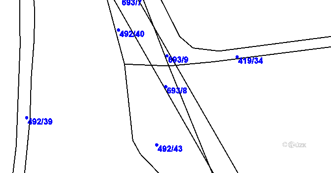 Parcela st. 693/8 v KÚ Cholina, Katastrální mapa
