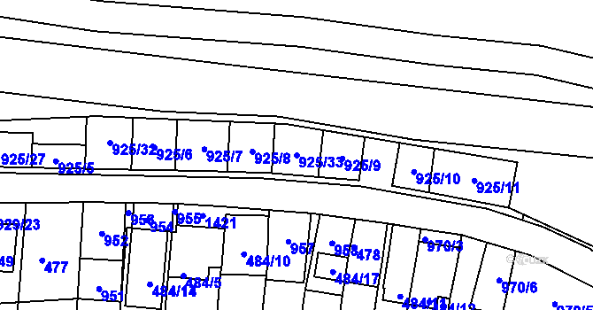 Parcela st. 925/33 v KÚ Chvalovice, Katastrální mapa