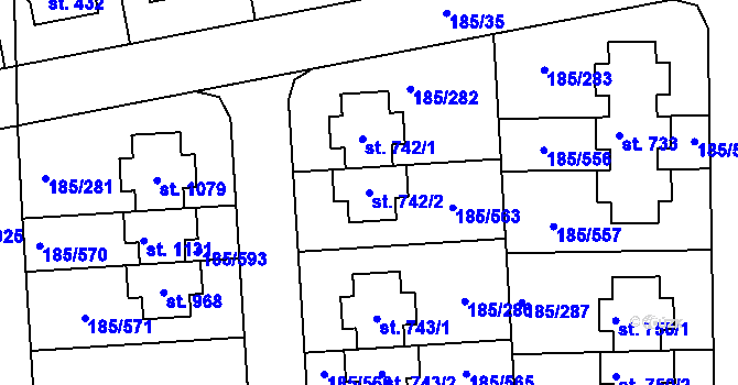 Parcela st. 742/2 v KÚ Chýně, Katastrální mapa