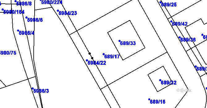 Parcela st. 689/17 v KÚ Březenec, Katastrální mapa