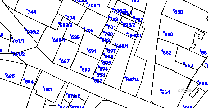 Parcela st. 696 v KÚ Kadaň, Katastrální mapa