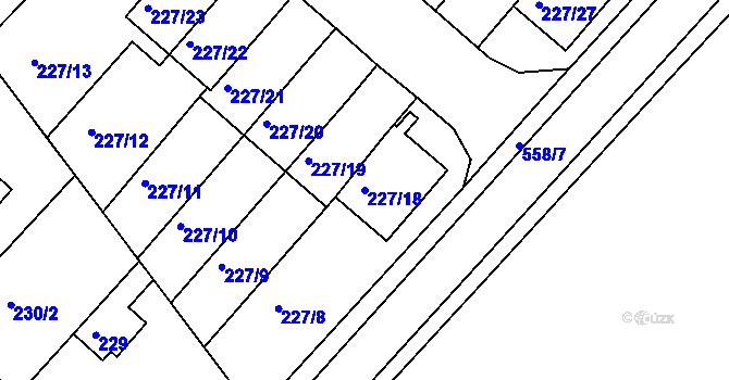 Parcela st. 227/18 v KÚ Dvory, Katastrální mapa