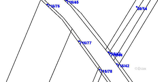 Parcela st. 716/77 v KÚ Komárov u Holic, Katastrální mapa