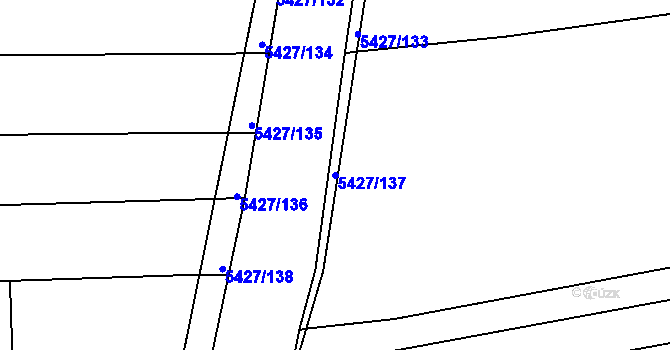 Parcela st. 5427/137 v KÚ Komňa, Katastrální mapa