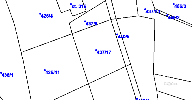 Parcela st. 437/17 v KÚ Kozárovice, Katastrální mapa