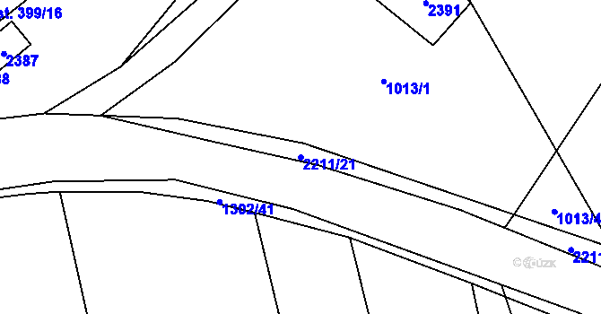 Parcela st. 2211/21 v KÚ Lišov, Katastrální mapa