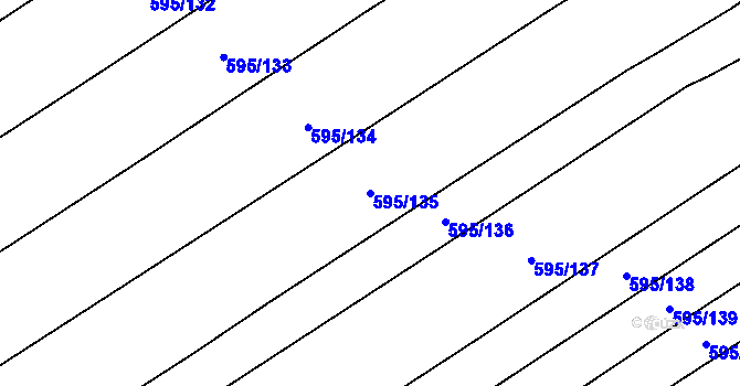 Parcela st. 595/135 v KÚ Uhřice, Katastrální mapa