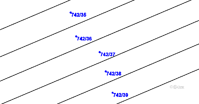 Parcela st. 742/37 v KÚ Mochov, Katastrální mapa