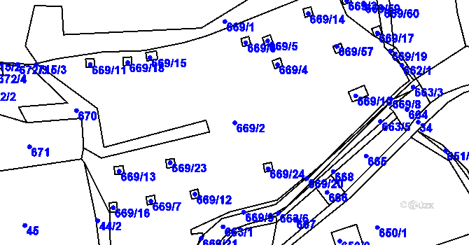 Parcela st. 669/2 v KÚ Mojžíř, Katastrální mapa