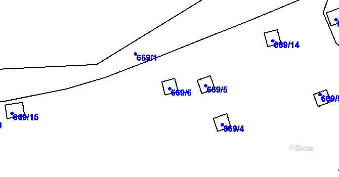 Parcela st. 669/6 v KÚ Mojžíř, Katastrální mapa