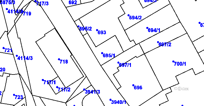 Parcela st. 695/1 v KÚ Nová Paka, Katastrální mapa