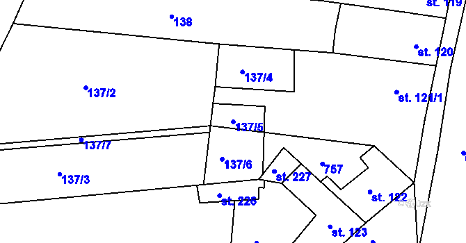 Parcela st. 137/5 v KÚ Oplocany, Katastrální mapa