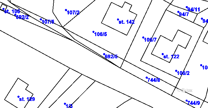 Parcela st. 692/5 v KÚ Podveky, Katastrální mapa