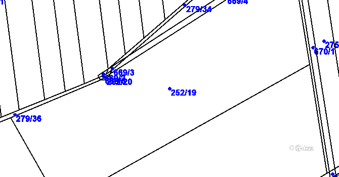 Parcela st. 252/19 v KÚ Pátek u Poděbrad, Katastrální mapa