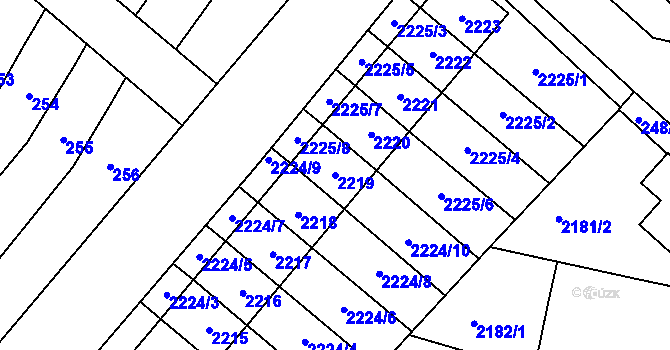 Parcela st. 2219 v KÚ Pečky, Katastrální mapa