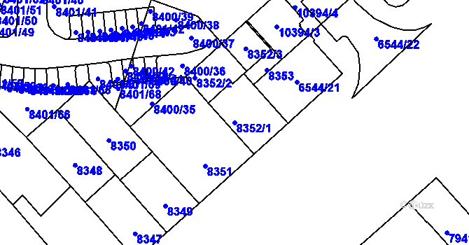 Parcela st. 8352/1 v KÚ Plzeň, Katastrální mapa
