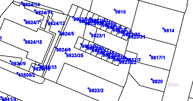 Parcela st. 9823/18 v KÚ Plzeň, Katastrální mapa