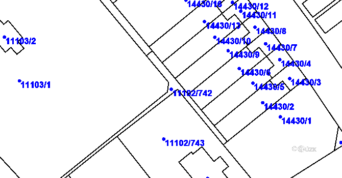 Parcela st. 11102/742 v KÚ Plzeň, Katastrální mapa