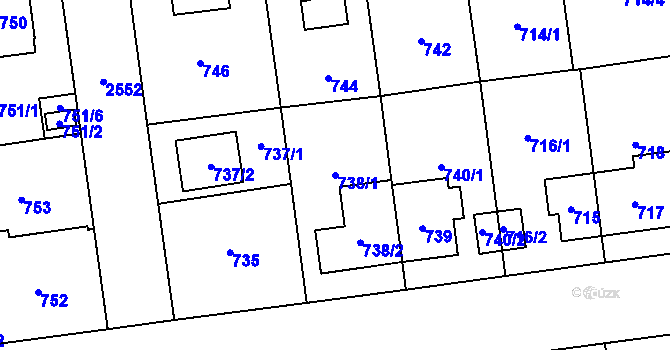Parcela st. 738/1 v KÚ Skvrňany, Katastrální mapa